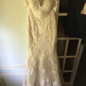 Wedding dress only worn a few hours.